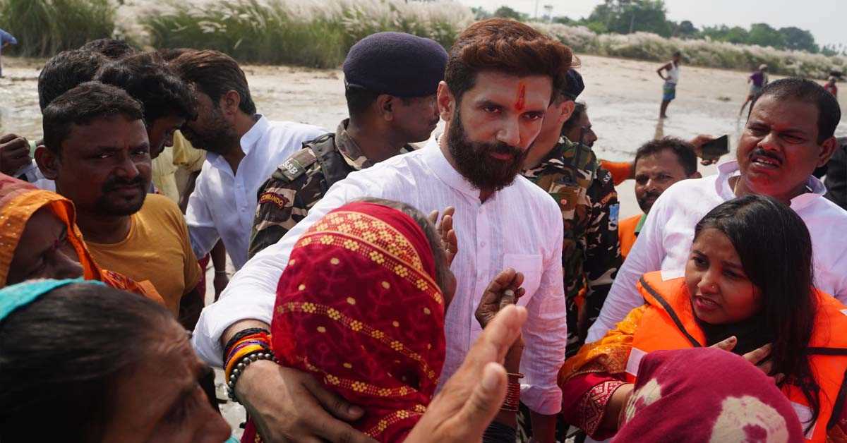 बिहार के बाढ़ग्रस्त जिलों का चिराग पासवान ने किया दौरा, बोले- राहत पंहुचाना हमारी प्राथमिकता